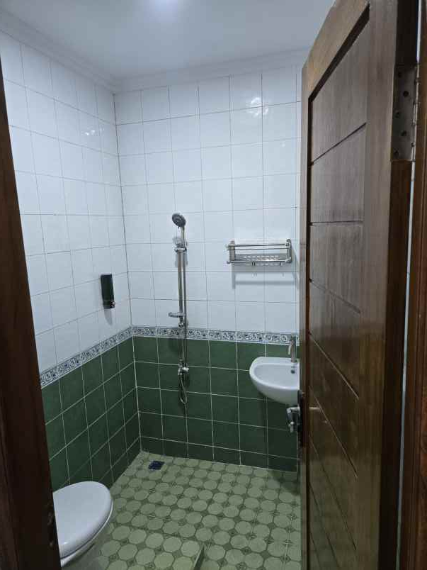 disewakan telaga golf sawangan