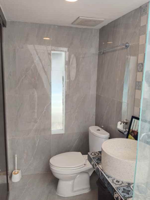disewakan villa jl semer