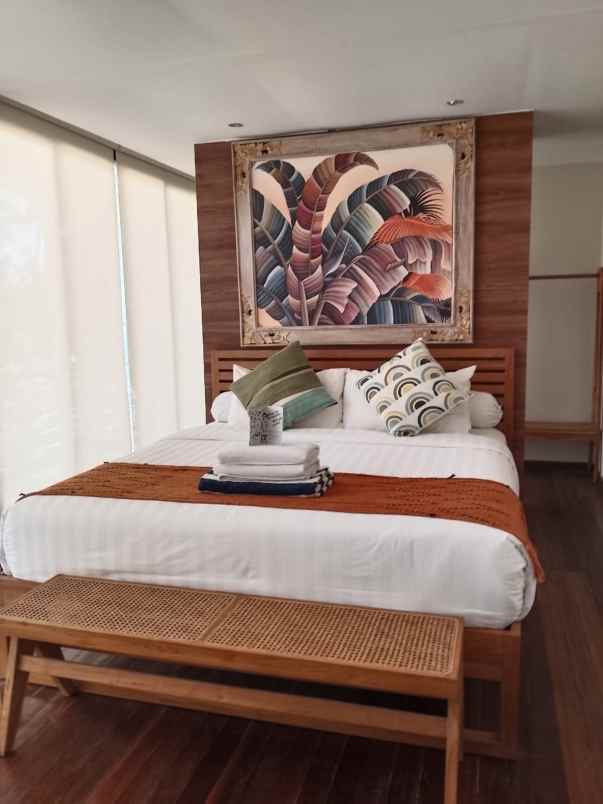 disewakan villa jl semer