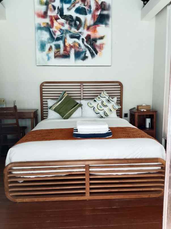 disewakan villa jl semer