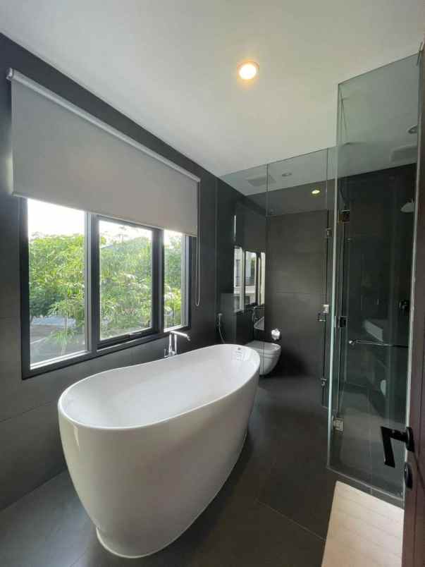 garden resort tanjung barat jakarta selatan