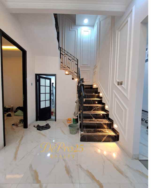 jual rumah american classic siap huni di jagakarsa