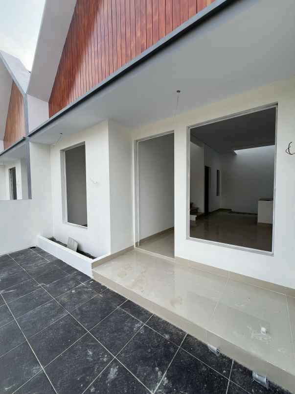 jual rumah rooftop di cipedak jagakarsa