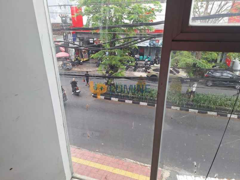 ruko besar strategis di lokasi premium gejayan