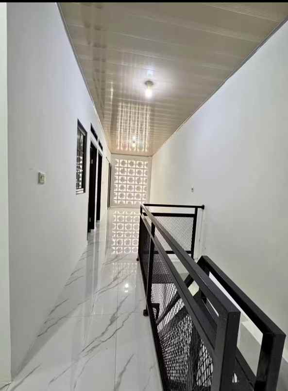 rumah 2 lantai di cagar alam selatan depok