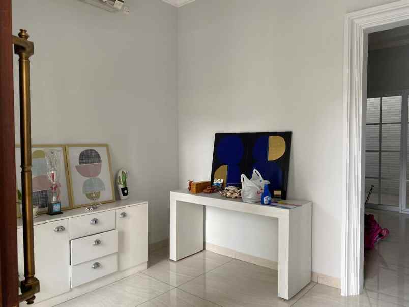 rumah 2 lantai di pulomas jakarta timur