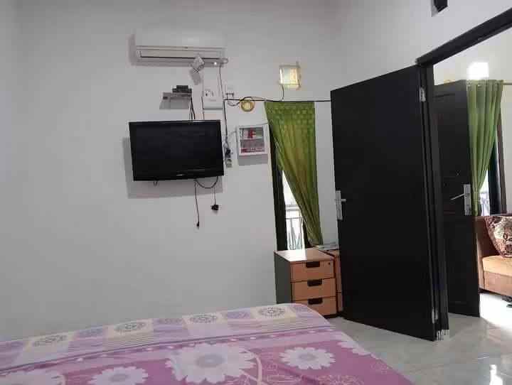 rumah 2 lantai murah 200 juta nego