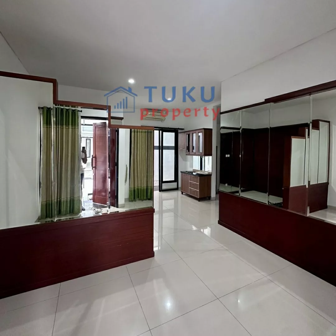 rumah 2 lt di bsd bintaro dekat sekolah jepang