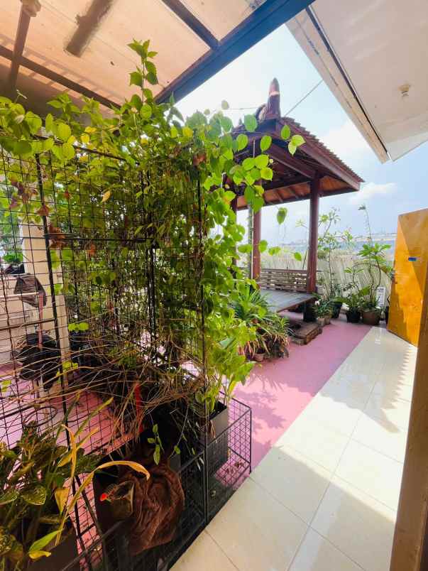 rumah 3 lantai di seturan cocok untuk homestay kos