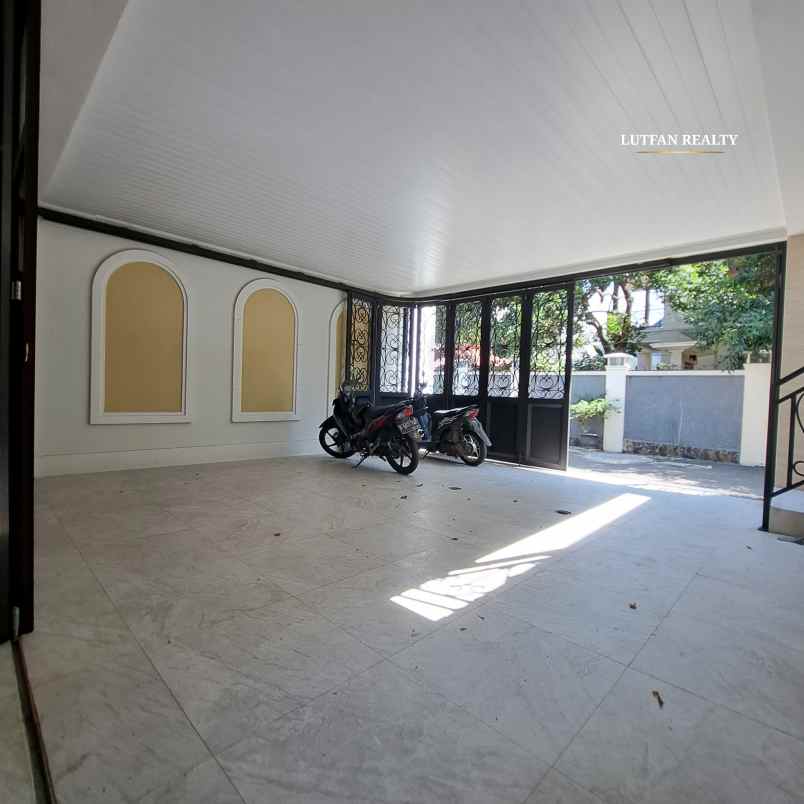 rumah american classic jagakarsa dekag tol brigift