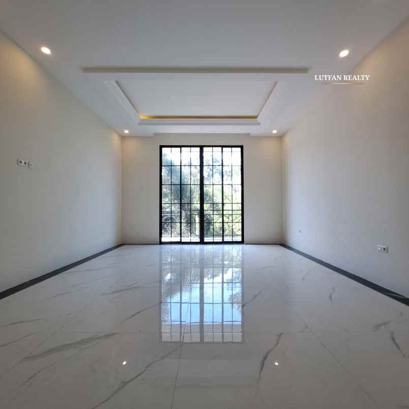 rumah american classic jagakarsa dekag tol brigift