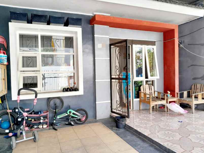 rumah asri nyaman strategis di kota bandung