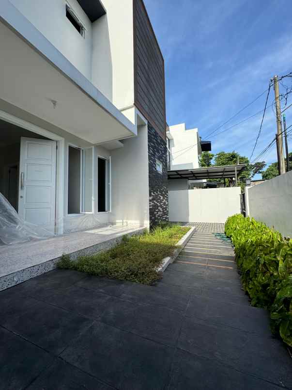 rumah baru kawasan cinere dekat rs puri cinere