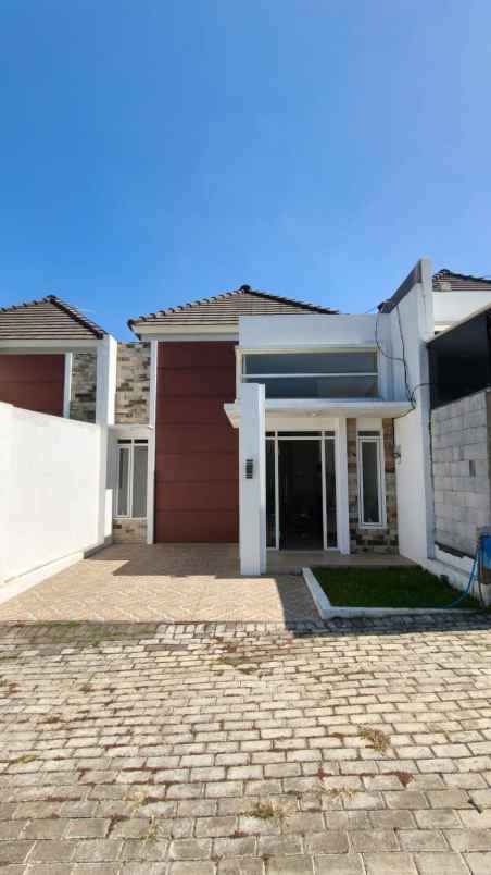 rumah baru lokasi perumahan sukun kota malang