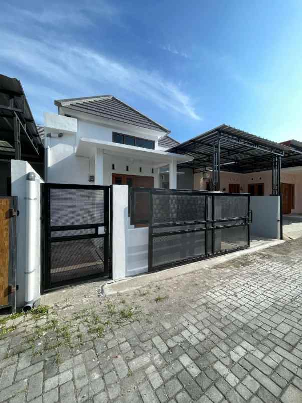 rumah baru siap huni dalam cluster yogyakarta