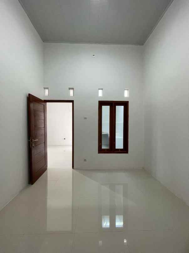 rumah baru siap huni dalam cluster yogyakarta