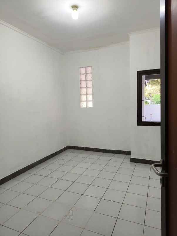 rumah bebas banjir di prima harapan regency bekasi