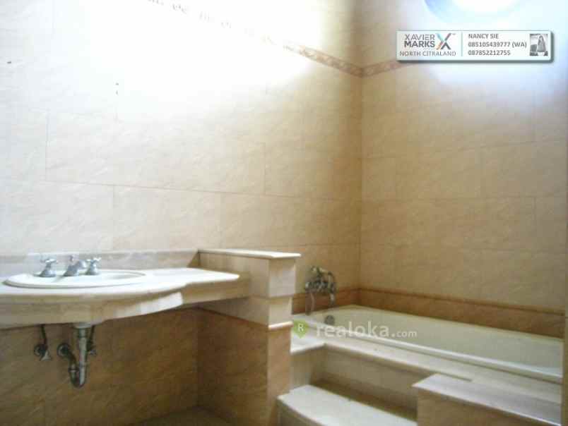 rumah bukit golf utama