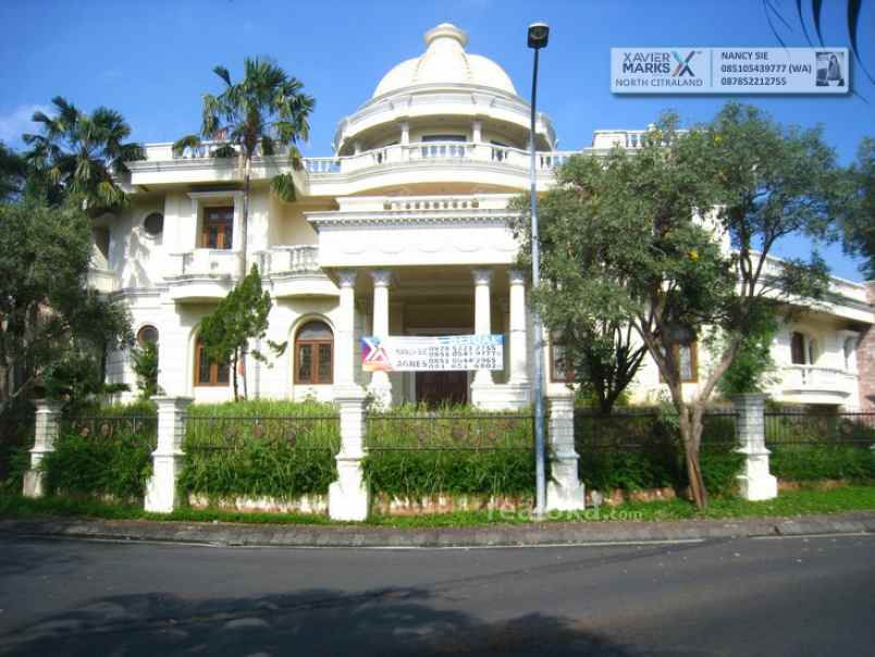 rumah bukit golf utama