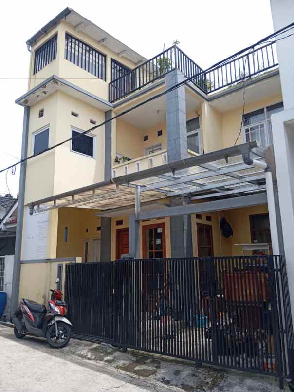 rumah cluster cibabat cimahi open space 3 lantai murah