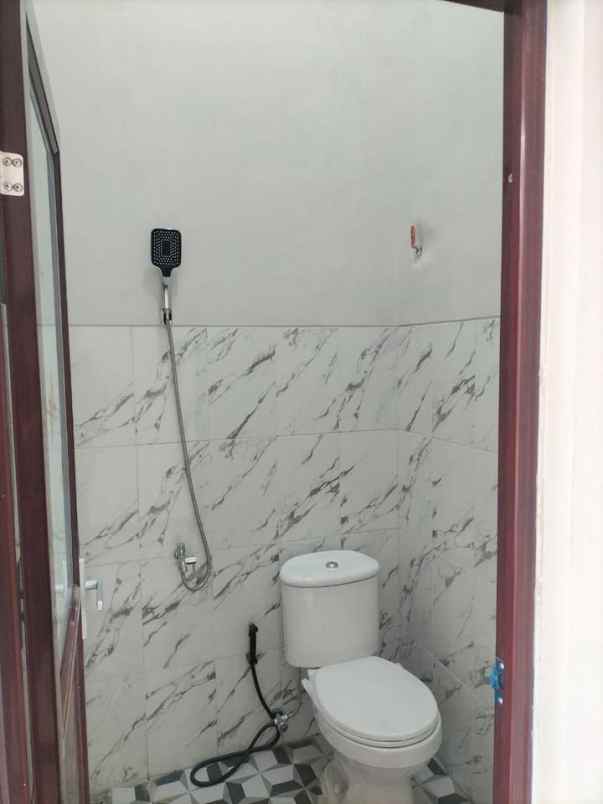 rumah cluster sukun edelweiss dekat unikama