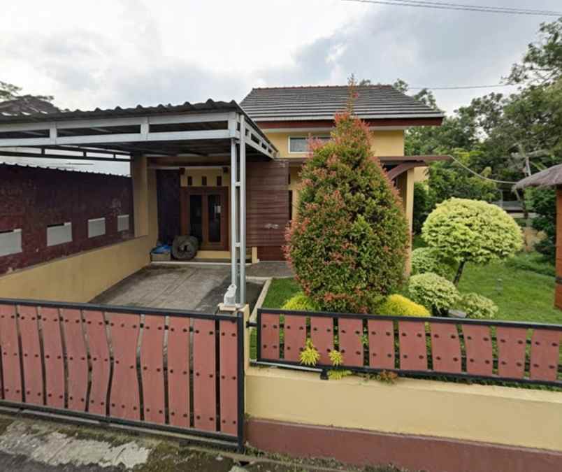 rumah dekat unnes gunungpati semarang