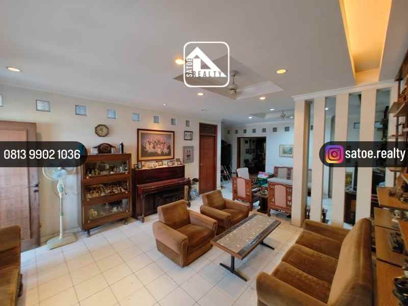 rumah di area jl kesehatan petojo selatan gambir