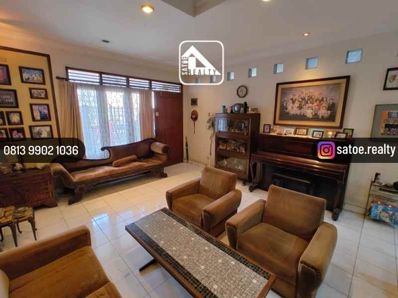 rumah di area jl kesehatan petojo selatan gambir