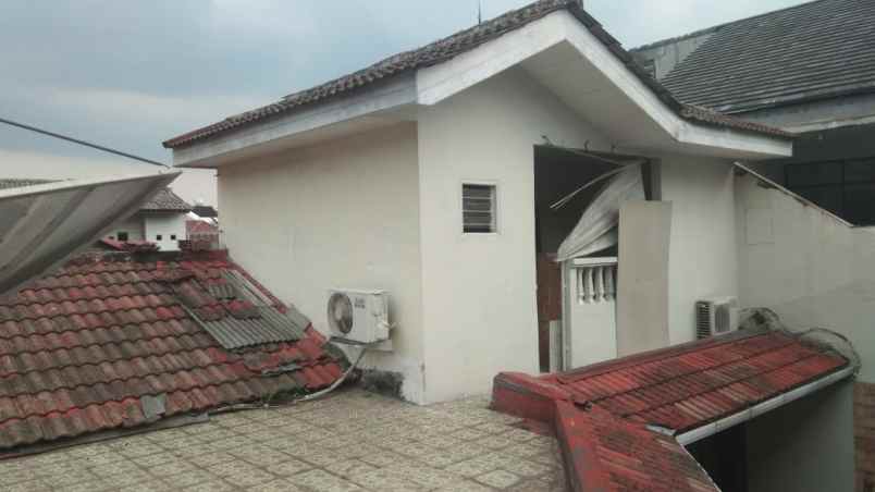 rumah di jl wortel bsd dekat stasiun rawa buntu