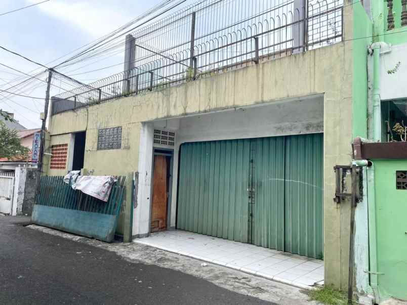 rumah dwijaya radio dalam