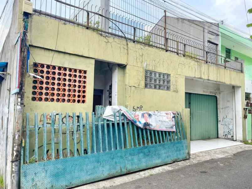 rumah dwijaya radio dalam