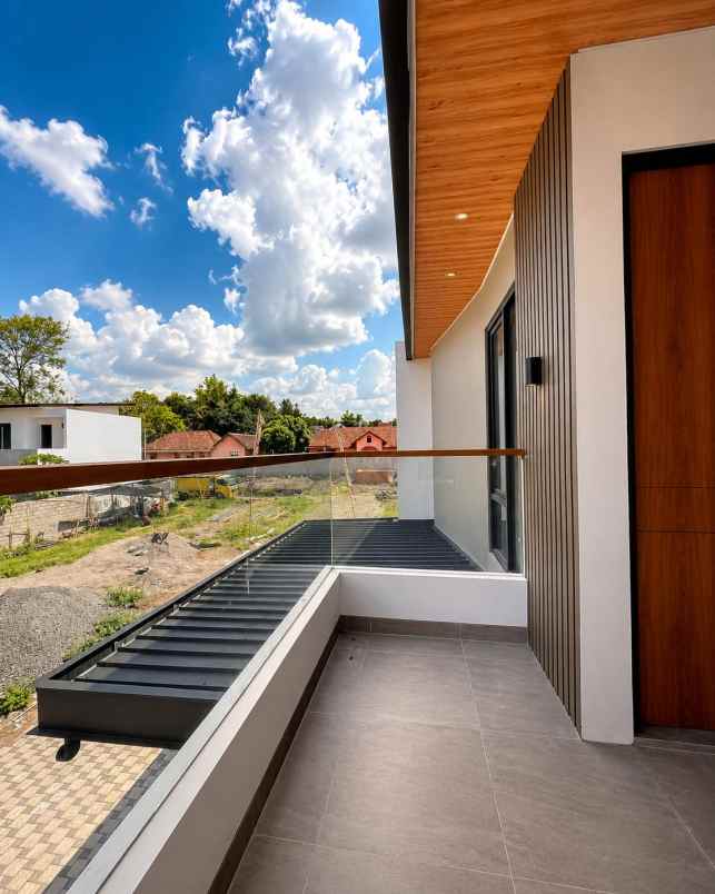 rumah elegan dekat jalan kaliurang