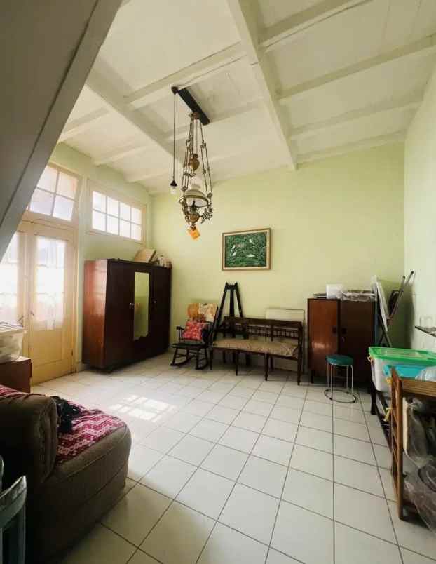rumah heritage anggun nan langka di tengah kota bogor