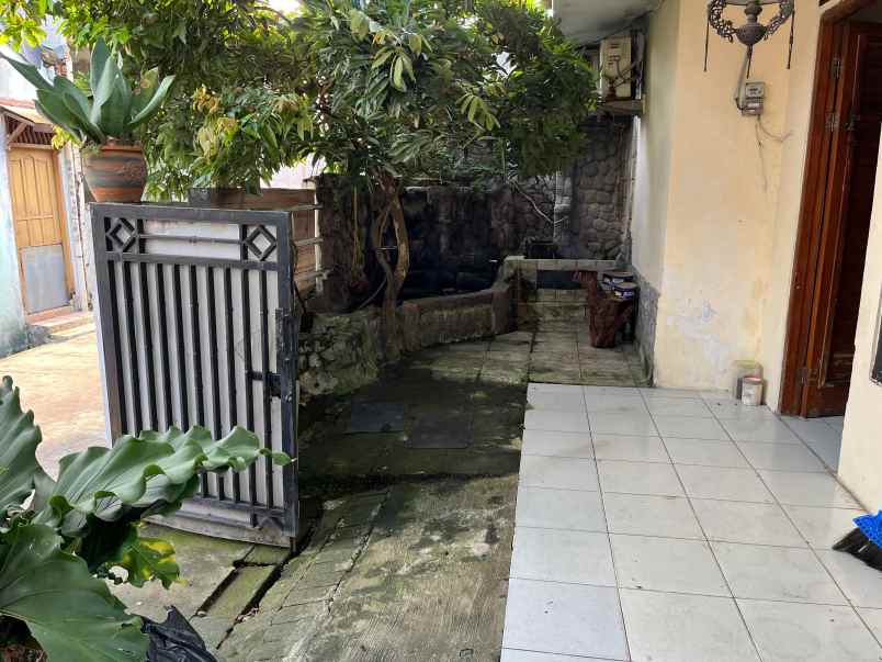 rumah hook hitung tanah di perumnas 3 bekasi timur