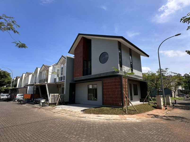 rumah hook mewah di vanya park bsd siap huni nego