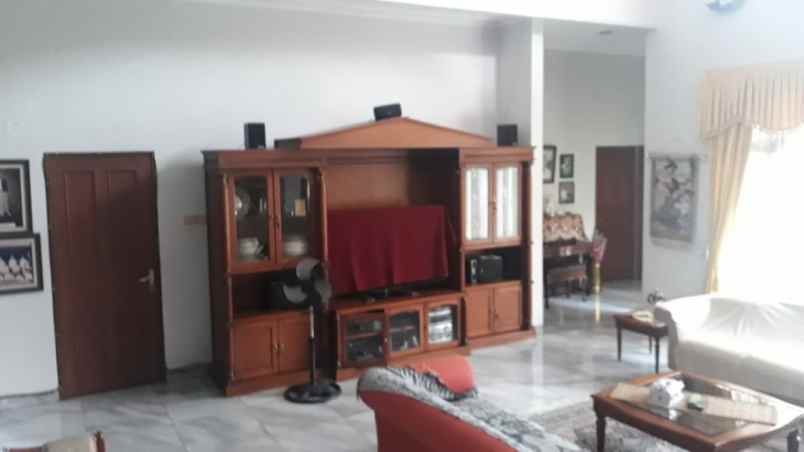 rumah jalan bambu apus raya i