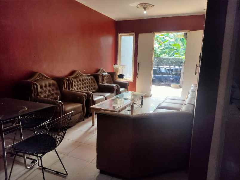 rumah jatisari jatiasi siap huni lokasi strategis 94m