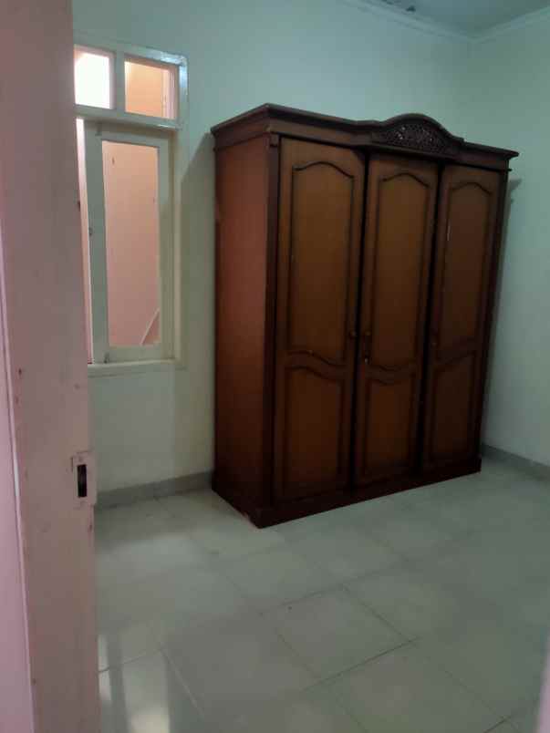 rumah jatisari jatiasi siap huni lokasi strategis 94m