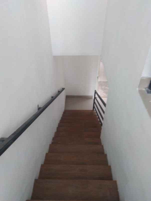 rumah jl penganten ali ciracas