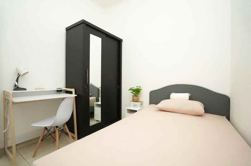 rumah jln raya permata cimanggis