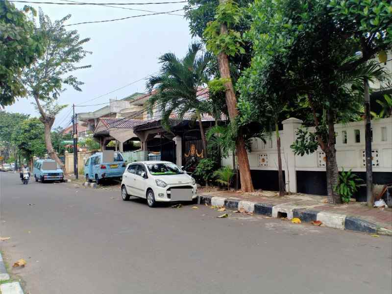 rumah johot baru jakarta pusat