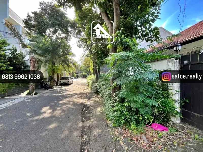 rumah lama di jl cipaku petogogan kebayoran baru