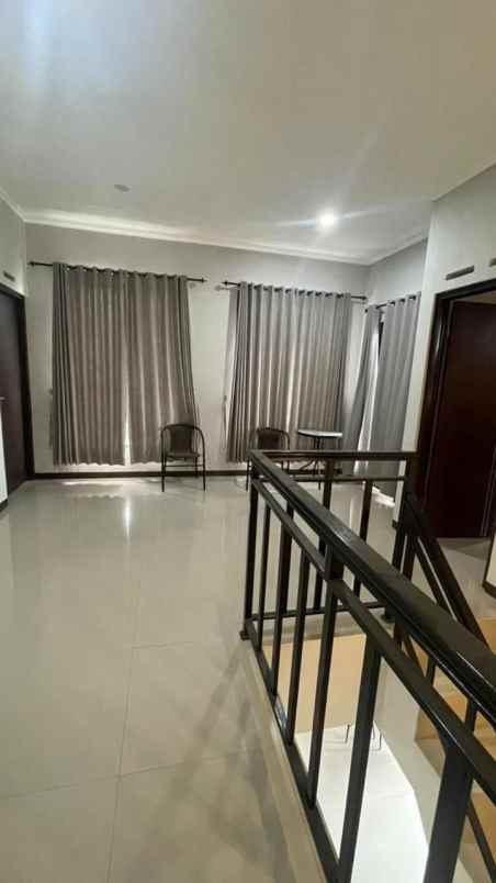 rumah luas cikahuripan lembang bandung