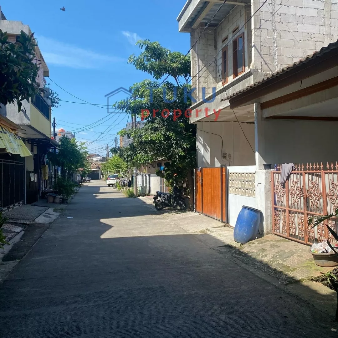 rumah medang gading serpong dekat scientia sumarecon