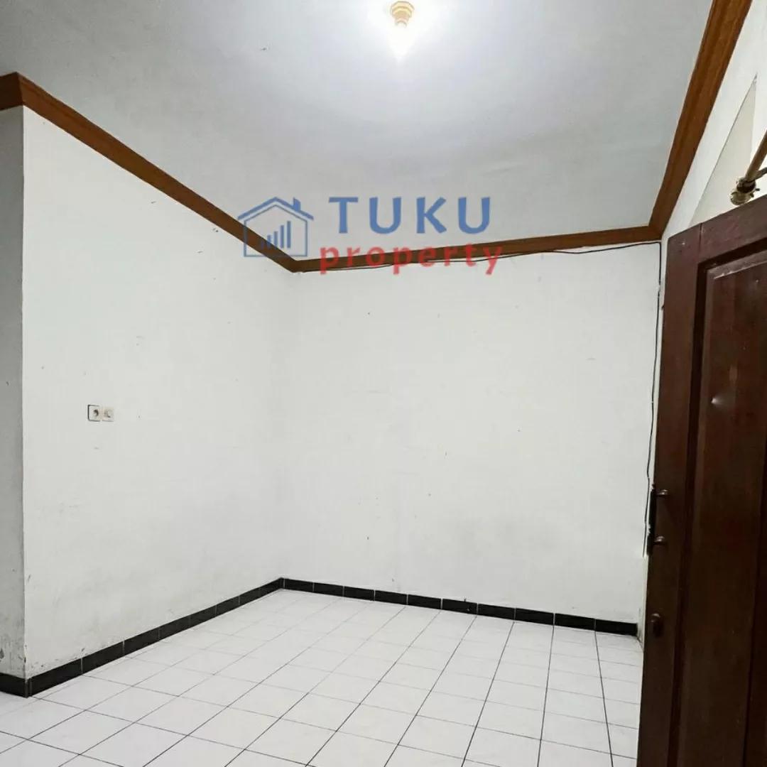 rumah medang gading serpong dekat scientia sumarecon