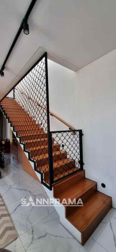 rumah mewah dalam cluster pondok ranji ash