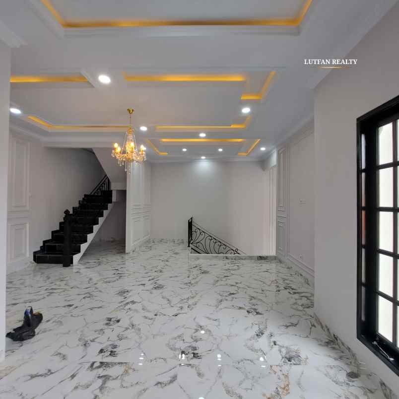 rumah mewah mediterania modern jagakarsa non cluster