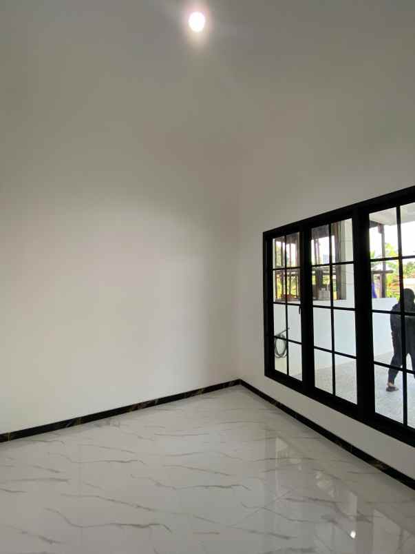 rumah mewah paling strategis bebas banjir cash kpr