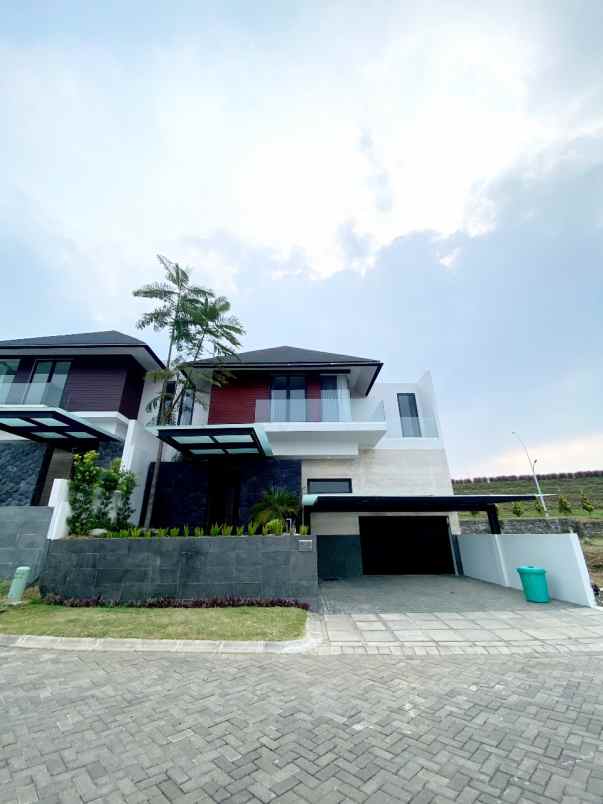 rumah mewah premium di nilaya residence kota batu