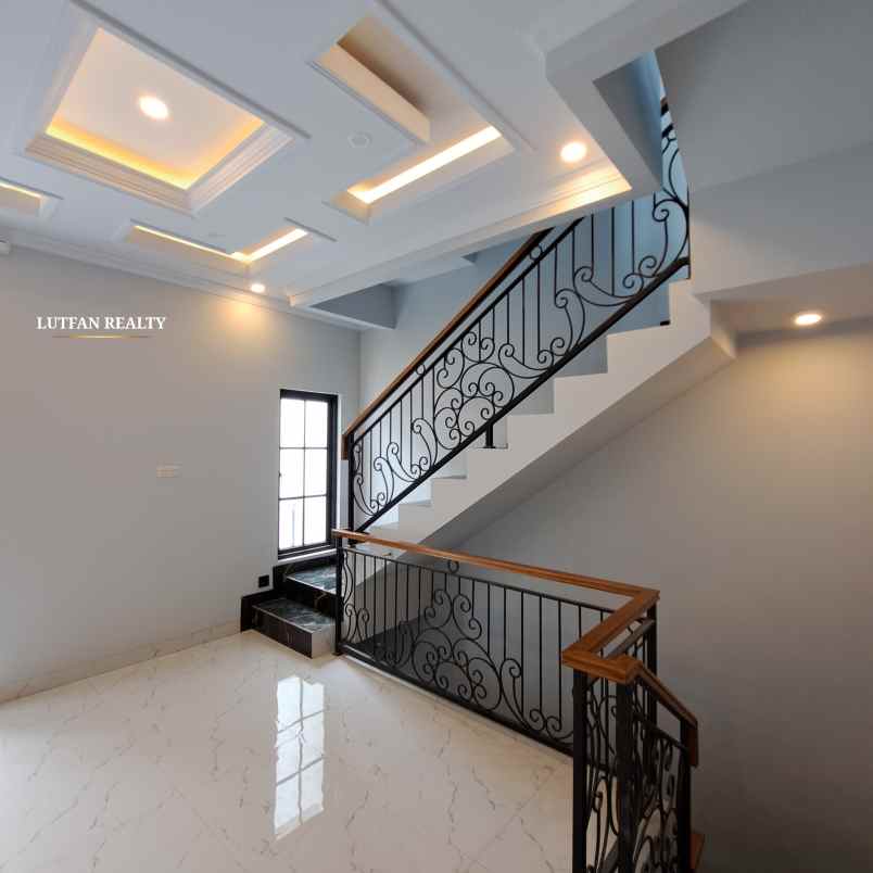 rumah modren minimalia jagakarsa